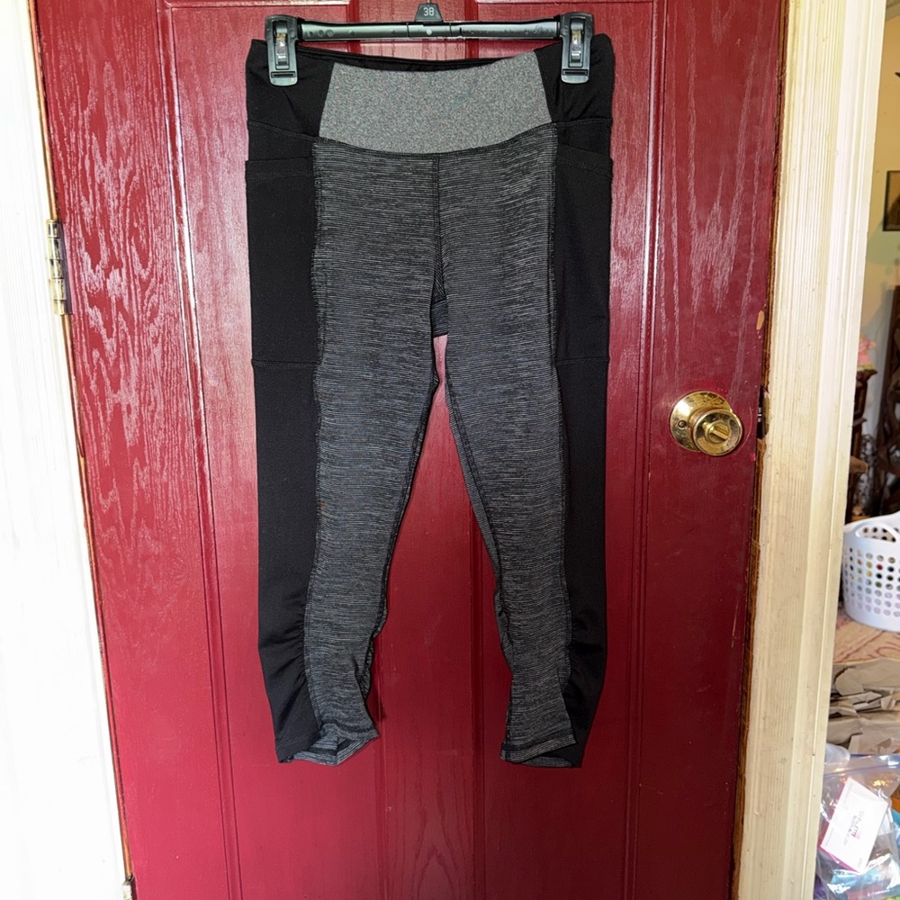 Women’s Active Gray & Black Leggings - Youth Workout Bottoms